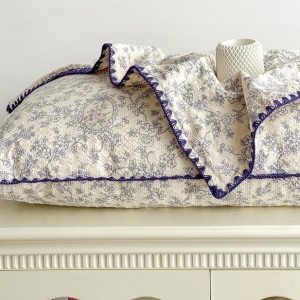 Pillowcase(Purple Vine Blooms)