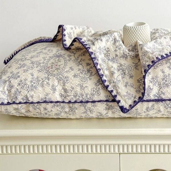 Pillowcase(Purple Vine Blooms)
